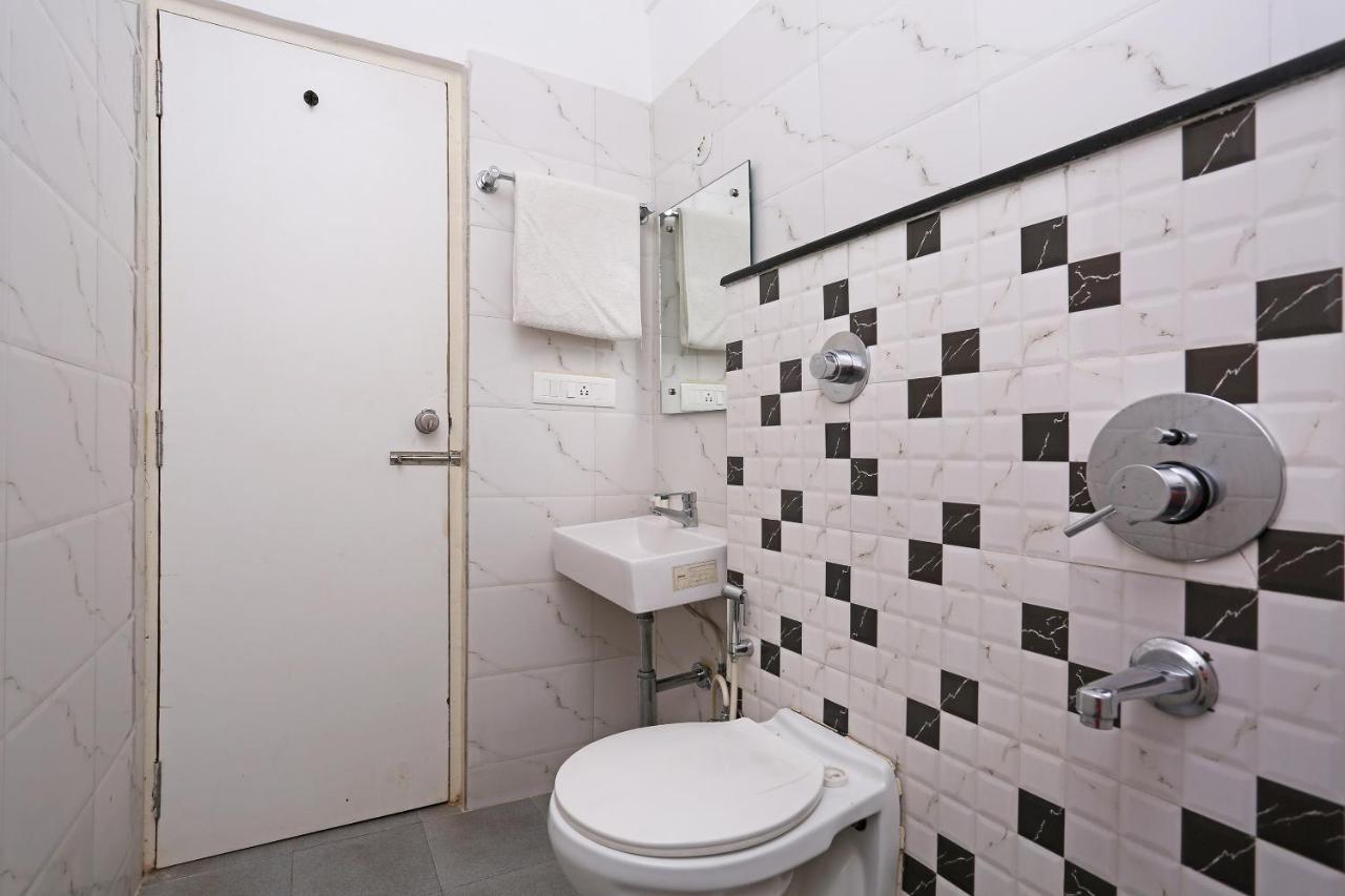 Oyo 6447 Samasth Rooms And Suites Mysore Bagian luar foto