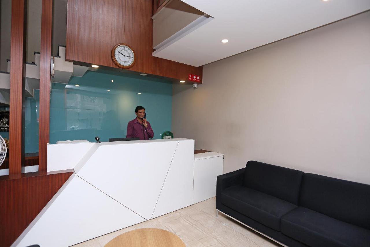 Oyo 6447 Samasth Rooms And Suites Mysore Bagian luar foto