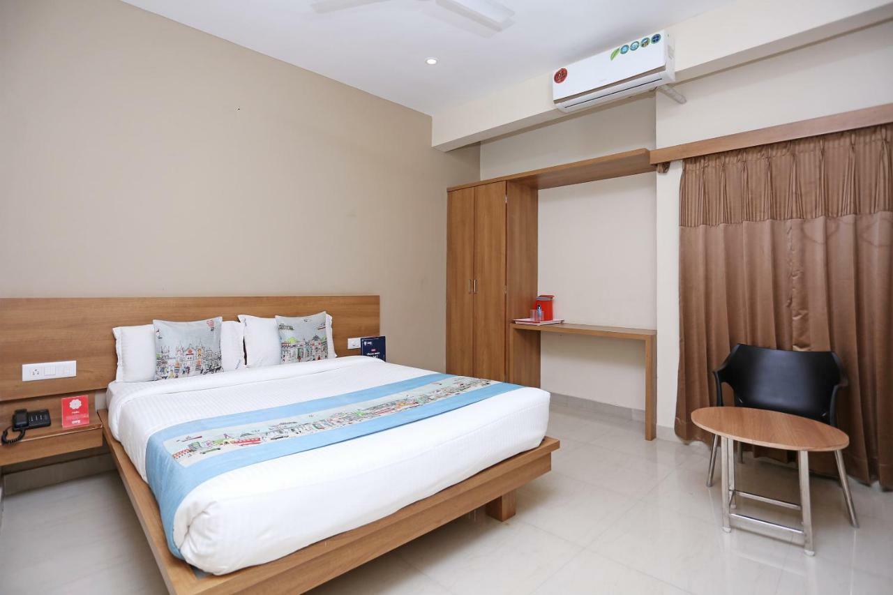 Oyo 6447 Samasth Rooms And Suites Mysore Bagian luar foto